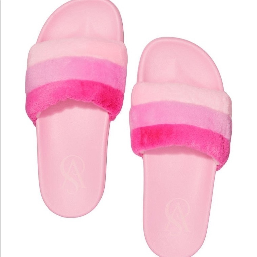 New VS Striped Faux Fur Slides 7/8